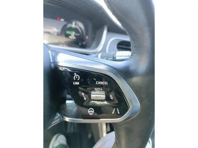 Jaguar I-PACE EV400 First Edition 90 kWh 2018 Elektrisch 8