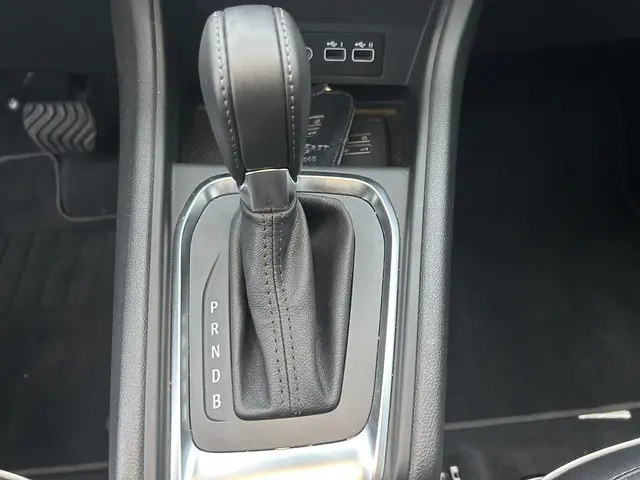 Mitsubishi ASX 1.6 PHEV AT Instyle 2023 Hybride Benzine 18