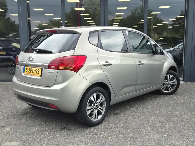 Kia Venga 1.4 CVVT First Edition 2015 Benzine 16