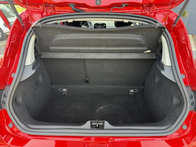 Renault Clio 0.9 TCe Expression 2014 Benzine 16