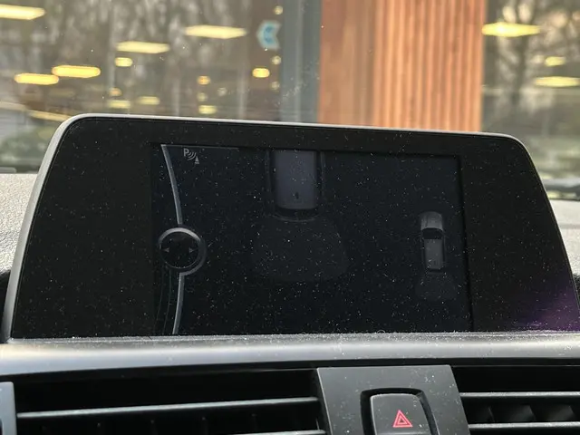 BMW 1 Serie 114i Business+ 2013 Benzine 27