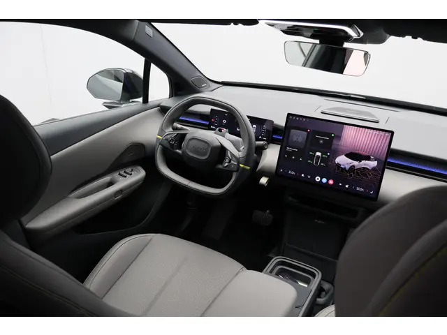 Lynk & Co 02 More 66 kWh 2025 Elektrisch 21