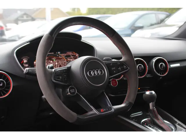 Audi TT 2.5 TFSI TT RS quattro 2016 Benzine 8