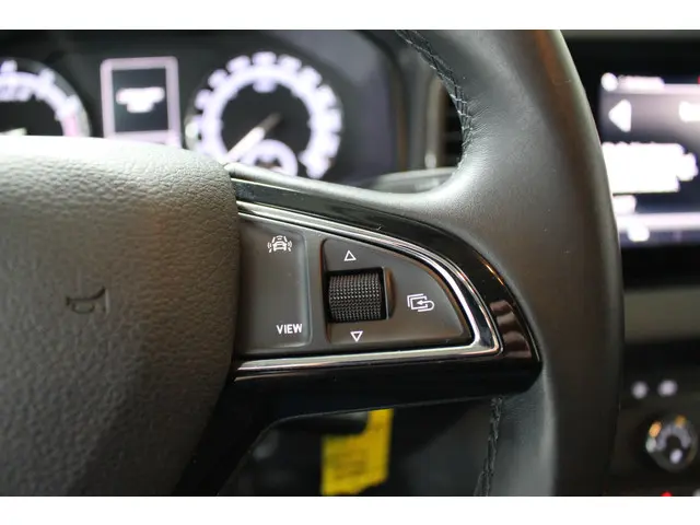 Škoda Karoq 1.0 TSI Ambition 2020 Benzine 17