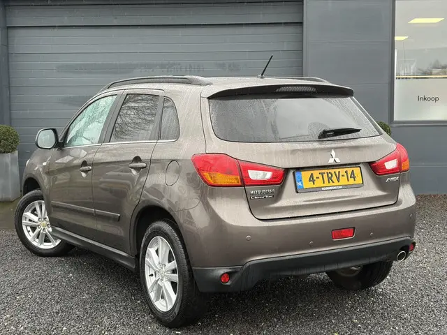 Mitsubishi ASX 1.6 Cleartec Invite+ 2014 Benzine 5
