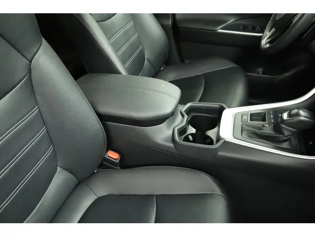 Toyota RAV4 2.5 Hybrid Executive 2021 Hybride Benzine 77