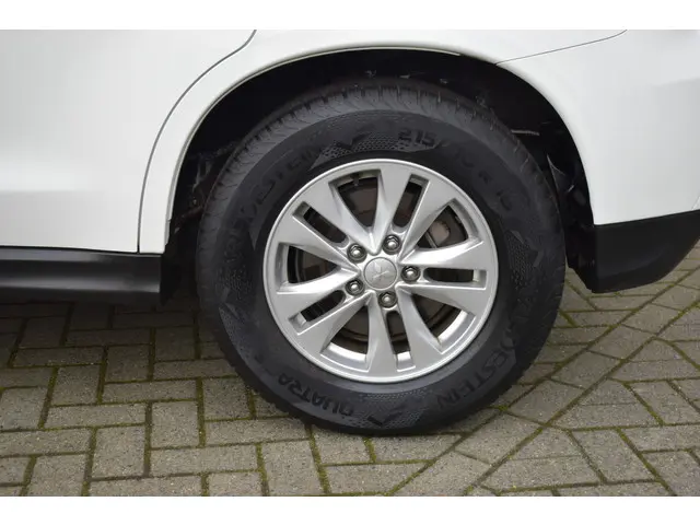 Mitsubishi ASX 1.6i-16V ISG Intense 2020 Benzine 23