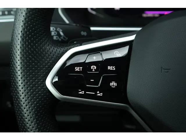 Volkswagen Tiguan 1.5 TSI R-Line Business+ 2024 Benzine 20