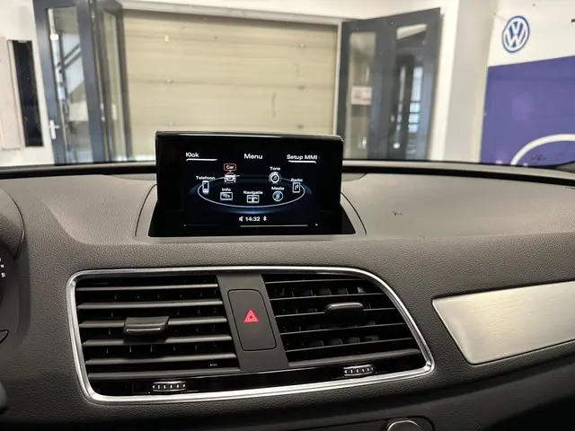 Audi Q3 1.4 TFSI CoD Sport S Line Edition 2017 Benzine 15