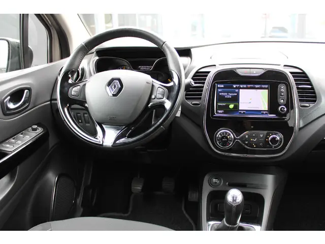 Renault Captur TCe 90 Dynamique 2015 Benzine 6