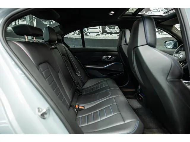 BMW 3 Serie M340i xDrive 2024 Benzine 28