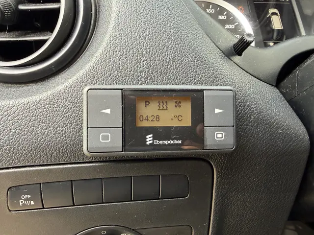 Mercedes-Benz Vito 119 CDI 2020 Diesel 25