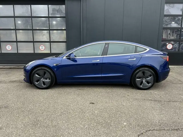 Tesla Model 3 Long Range 75 kWh 2019 Elektrisch 4