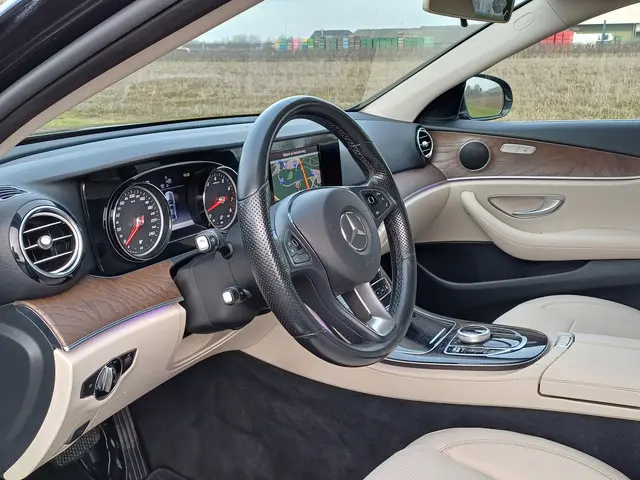 Mercedes-Benz E-Klasse 200 Prestige 2016 Benzine 20