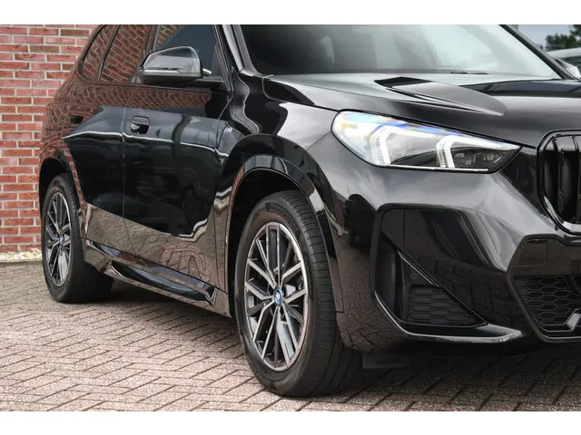 BMW X1 xDrive25e M-Sport 2023 Hybride Benzine 33