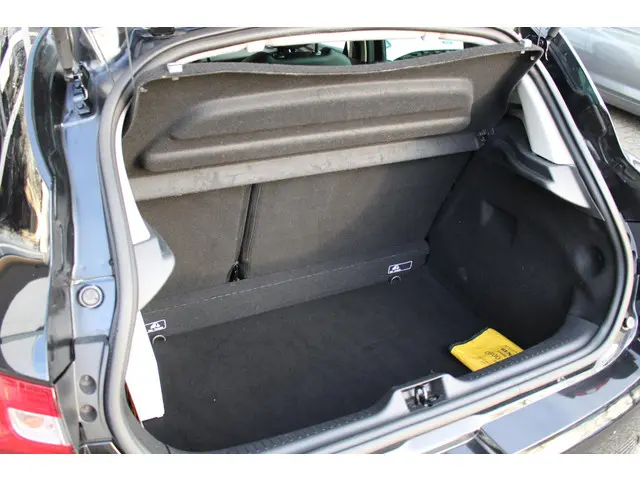 Renault Clio 0.9 TCe ECO Night&Day 2015 Benzine 9