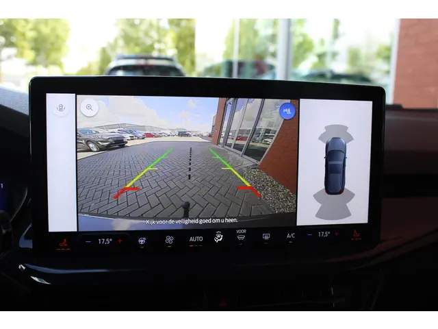 Ford Focus Wagon 1.5 EcoBlue ST Line X 2024 Diesel 20