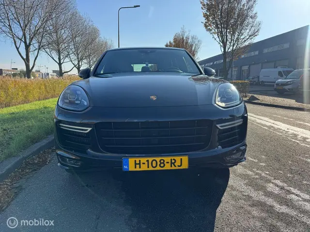 Porsche Cayenne 3