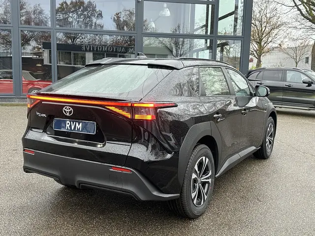 Toyota bZ4X ACTIVE 71 kWh 2025 Elektrisch 4