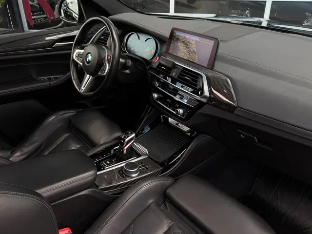 BMW X4 M 480pk / Carbon / Pano 2021 Benzine 10
