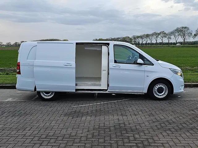 Mercedes-Benz Vito 109 2018 Diesel 13
