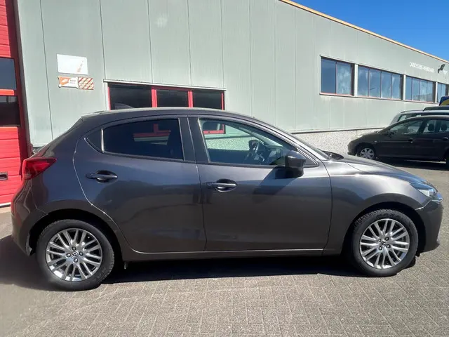 Mazda 2 1.5 Skyactiv-G Style Selected 2020 Benzine 8
