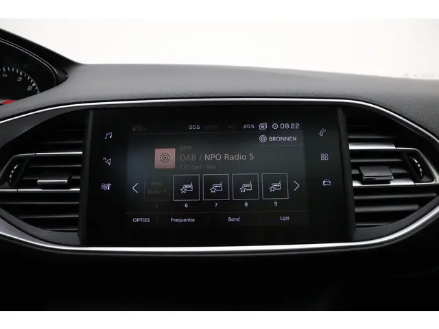 Peugeot 308 1.2 PureTech Blue Lease Premium 2020 Benzine 25
