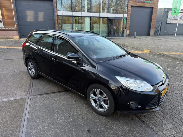 Ford Focus Wagon 1.0 EcoBoost Edition 2014 Benzine 11