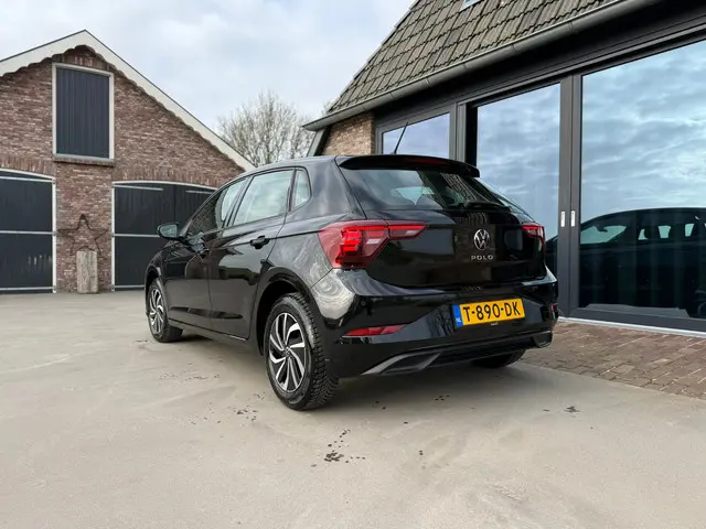 Volkswagen Polo 1.0 TSI Life 2023 104644km 2023 Benzine 7