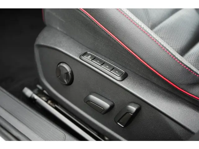 Volkswagen Golf 2.0 TSI GTI 2021 Benzine 10