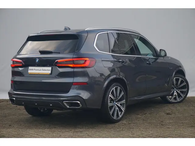 BMW X5 xDrive45e 2022 Hybride Benzine 2
