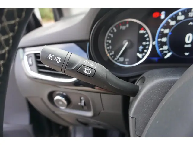 Opel Astra Sports Tourer 1.2 Elegance 2020 Benzine 13