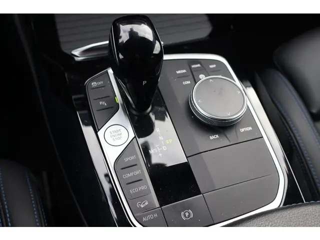 BMW X4 xDrive20i Business Edition Plus 2022 Benzine 34