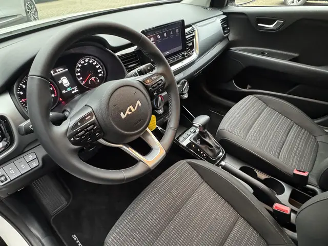 Kia Stonic 1.0 T-GDi MHEV DynamicLine 2023 Benzine 10