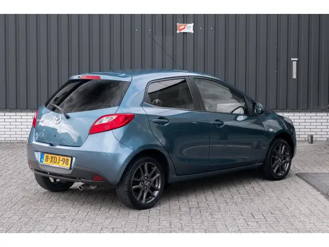 Mazda 2 1.3 TS Plus*Naviagtie*Stoelverwarming* 2014 Benzine 6