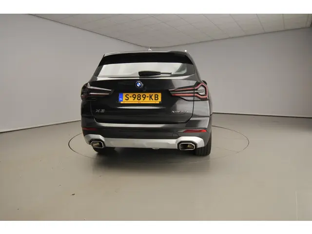 BMW X3 xDrive30e 2023 Hybride Benzine 3