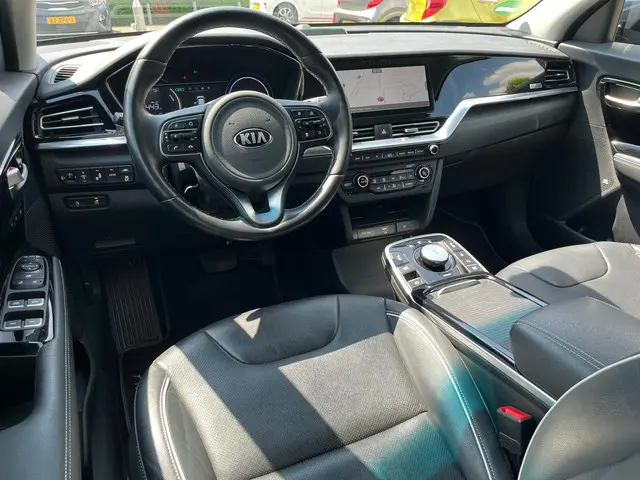 Kia e-Niro ExecutiveLine 64 kWh 3- Fase 2020 Elektrisch 13