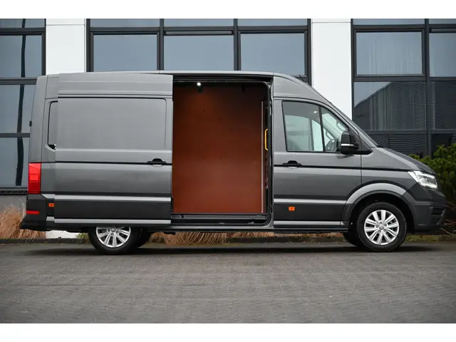 Volkswagen Crafter 2.0 TDI L3H3 2024 Diesel 6