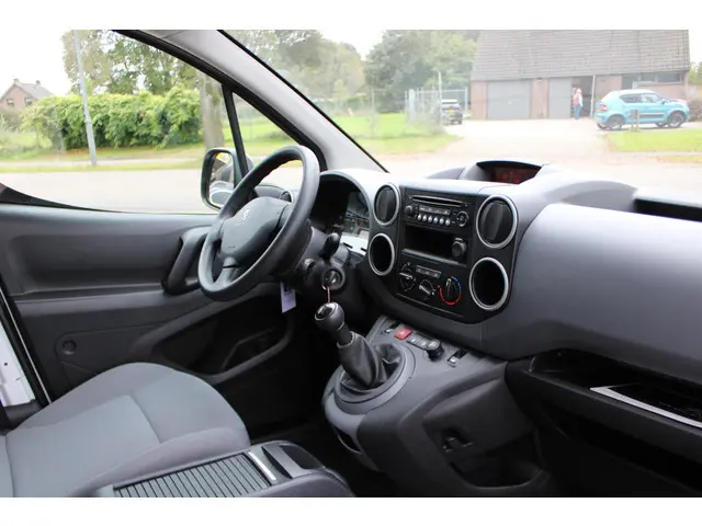 Peugeot Partner 120 1.6 HDi 75 L1 XR 2016 Diesel 15