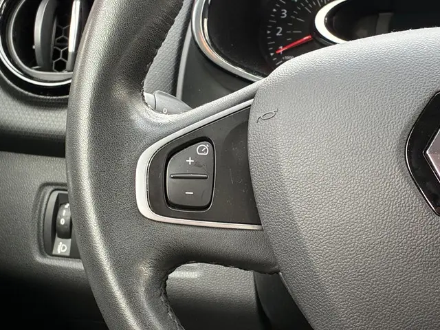 Renault Clio Estate 1.2 TCe Zen 2017 Benzine 22
