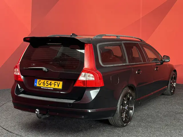 Volvo V70 1.6 T4 Summum 2013 Benzine 2