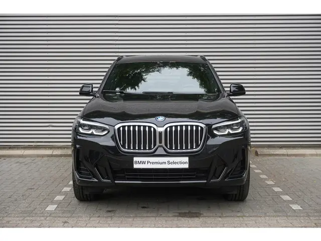 BMW X3 xDrive30e 2023 Hybride Benzine 3