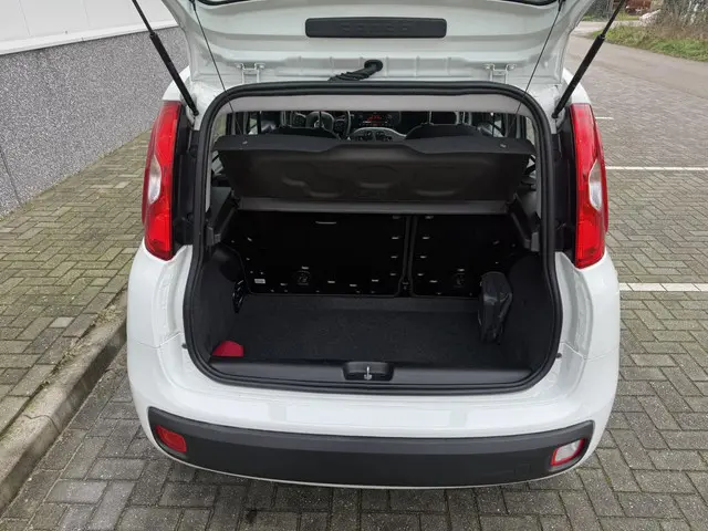 Fiat Panda 0.9 TwinAir Lounge automaat 2017 Benzine 6