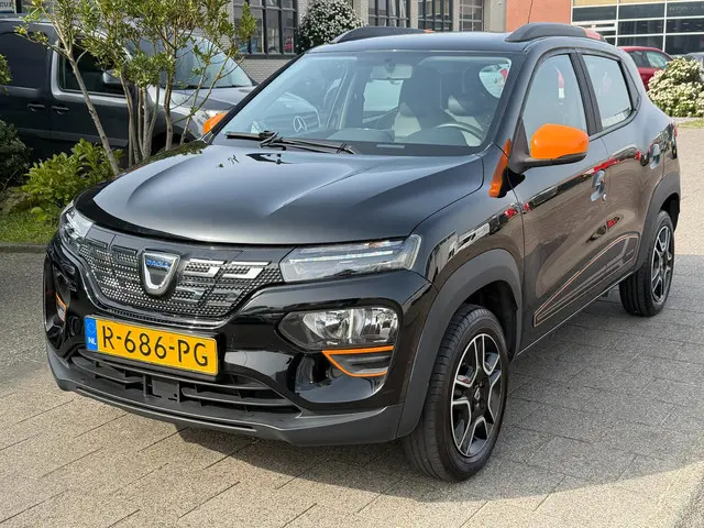 Dacia Spring Comfort Plus 27 kWh 2022 Elektrisch 8