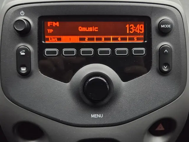 Peugeot 108 1.0 e-VTi Active 2019 Benzine 24