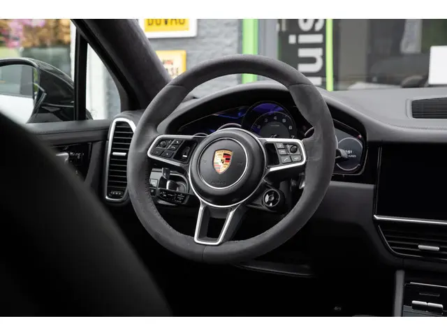Porsche Cayenne Coupé 3.0 E-Hybrid 2020 Hybride Benzine 19