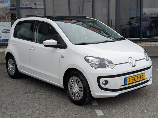 Volkswagen up! 1.0 move up! BlueMotion / PANO 2013 Benzine 11