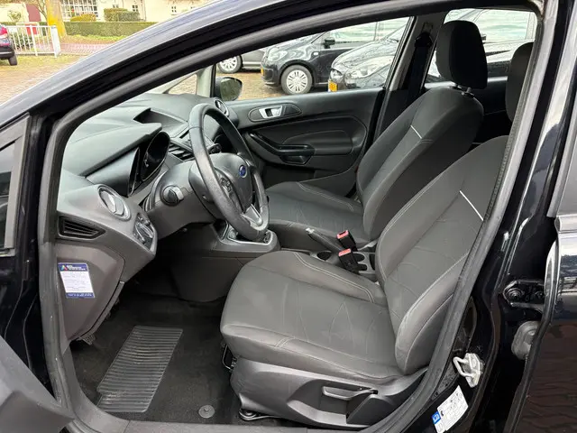 Ford Fiesta 1.0 Titanium Airco ! 2015 Benzine 6