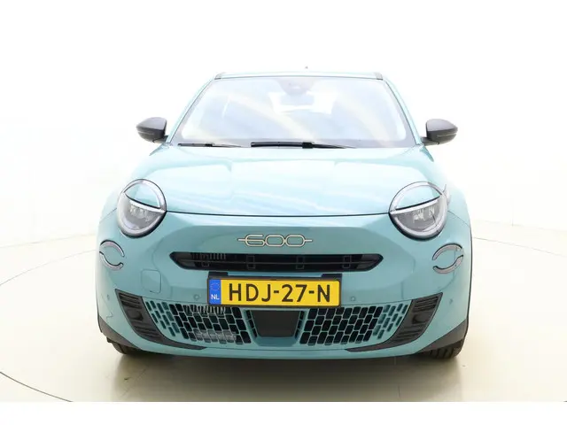 Fiat 600 1.2 Hybrid Urban 2025 Hybride Benzine 6