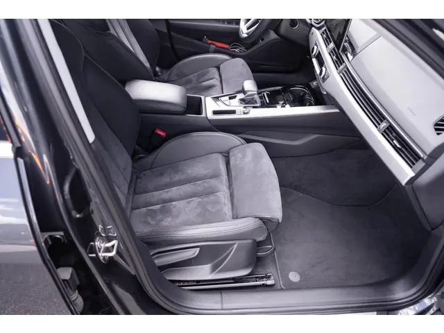 Audi A4 Avant 35 TFSI Business Edition 2021 Benzine 31